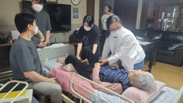 대전 중구, 장애인 방문재활 서비스 실시 대문사진